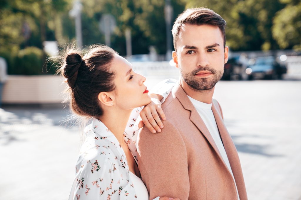 Jalousie dans le couple : maladie d'amour ou signal d'alarme ?